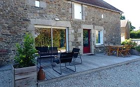 Gîte Les Tongs des Près, au cœur du Parc Normandie Maine